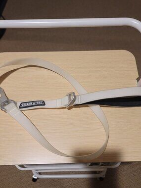 Arcadia Trail Glow-in-the-Dark Waterproof Dog Leash - White - 4ft